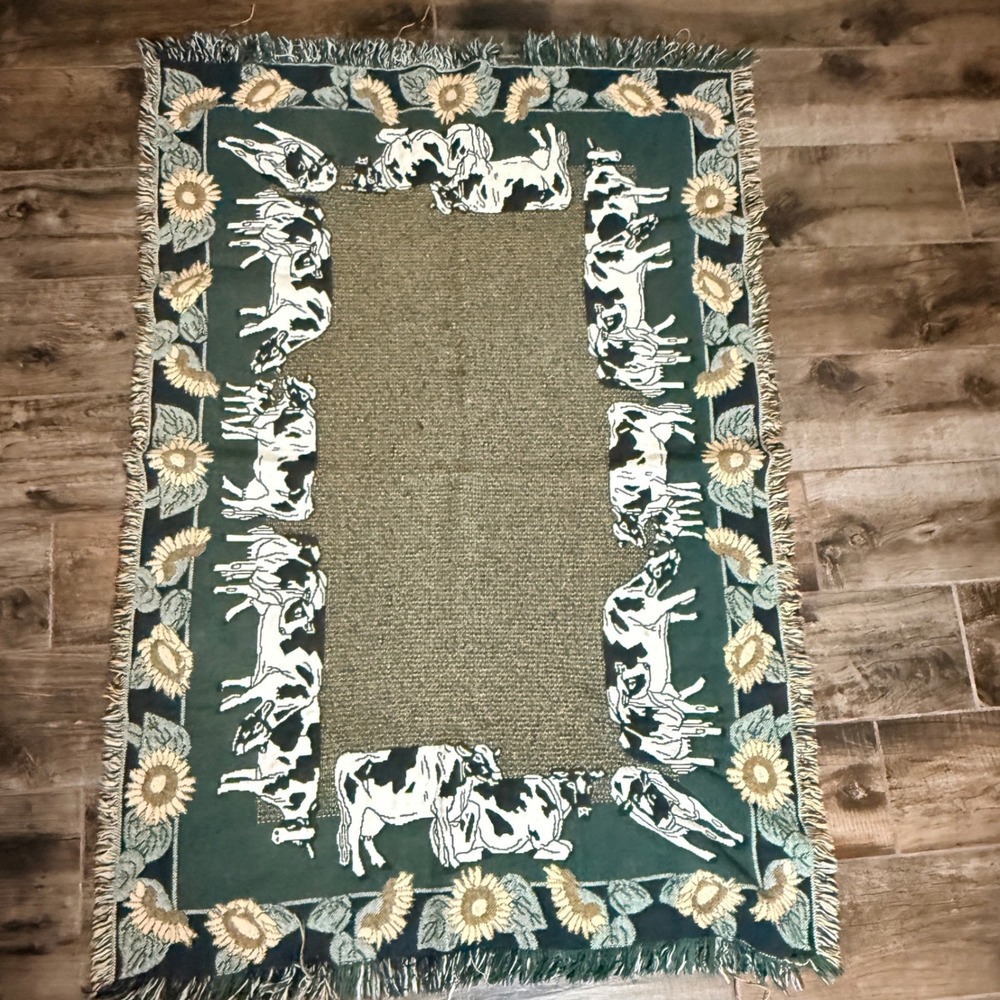 Manual Woodworkers Vintage Cow Sunflower Woven Tapestry Blanket, Green 41"x61"